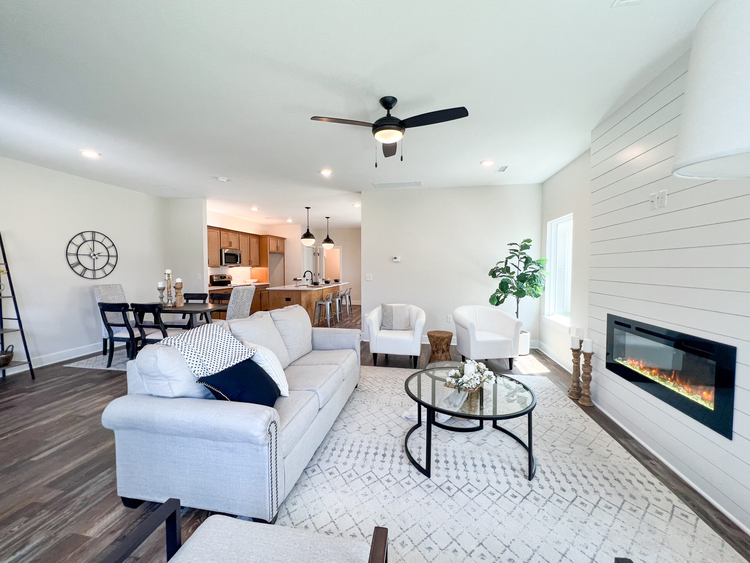 ASPEN – 433 E Lexington Ln-13 (4)
