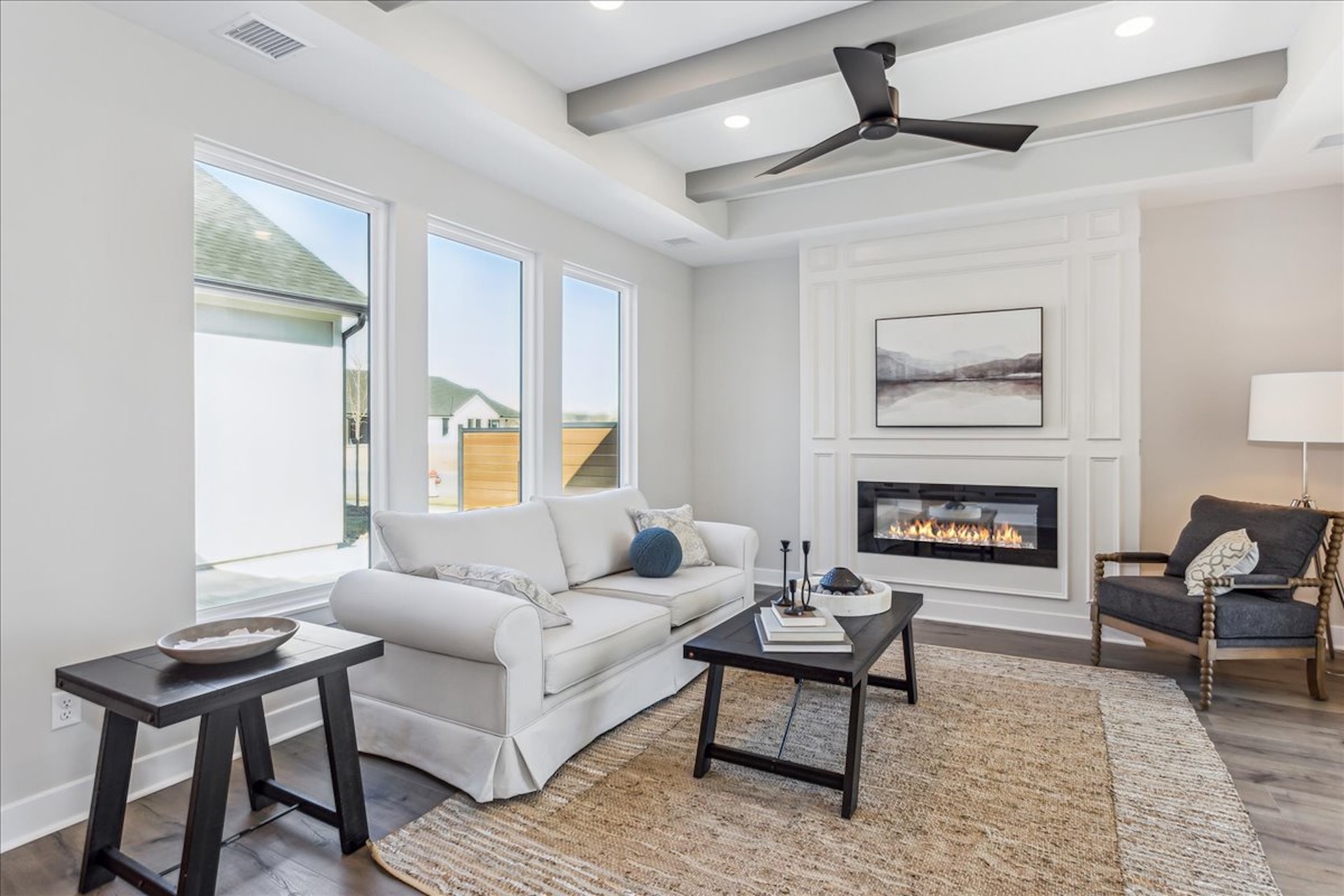 04-13913 W Barn Owl St-4
