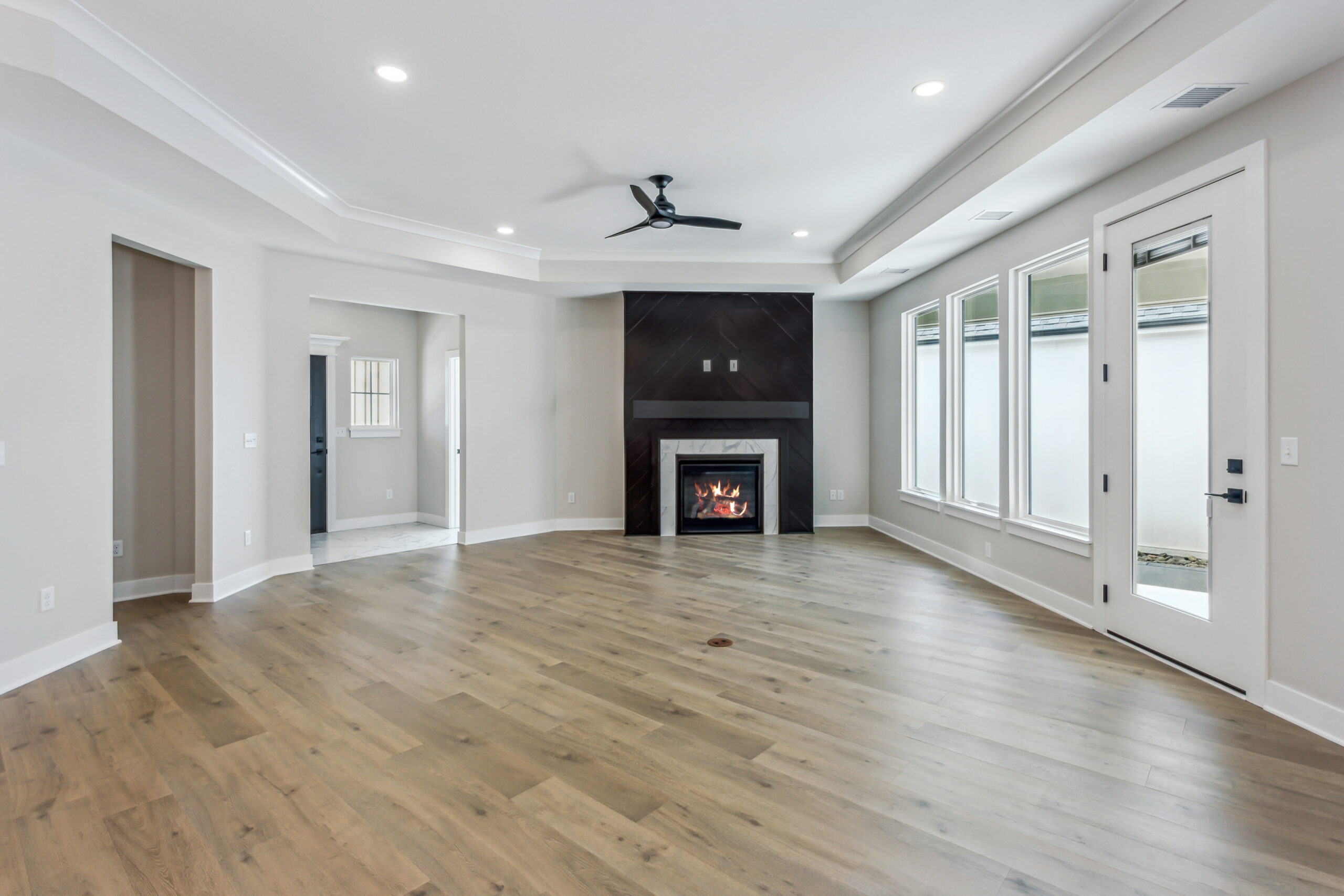 06-13909 W Barn Owl St-6