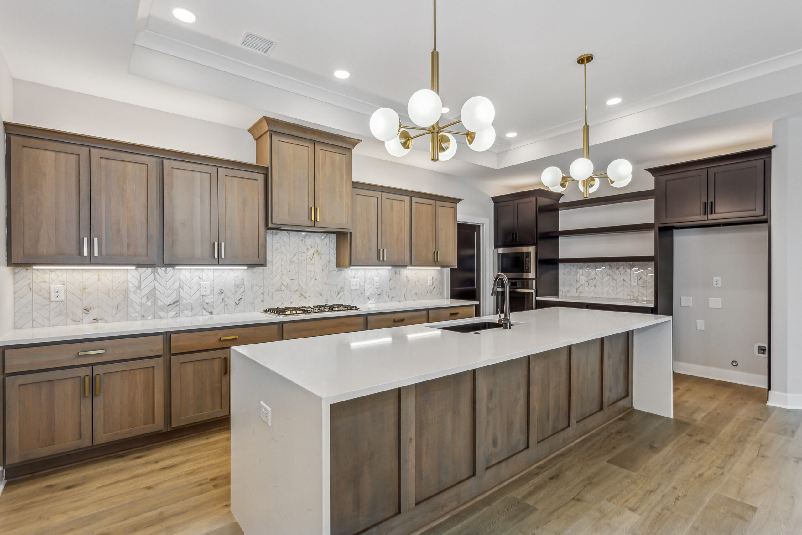 10-13909 W Barn Owl St-10