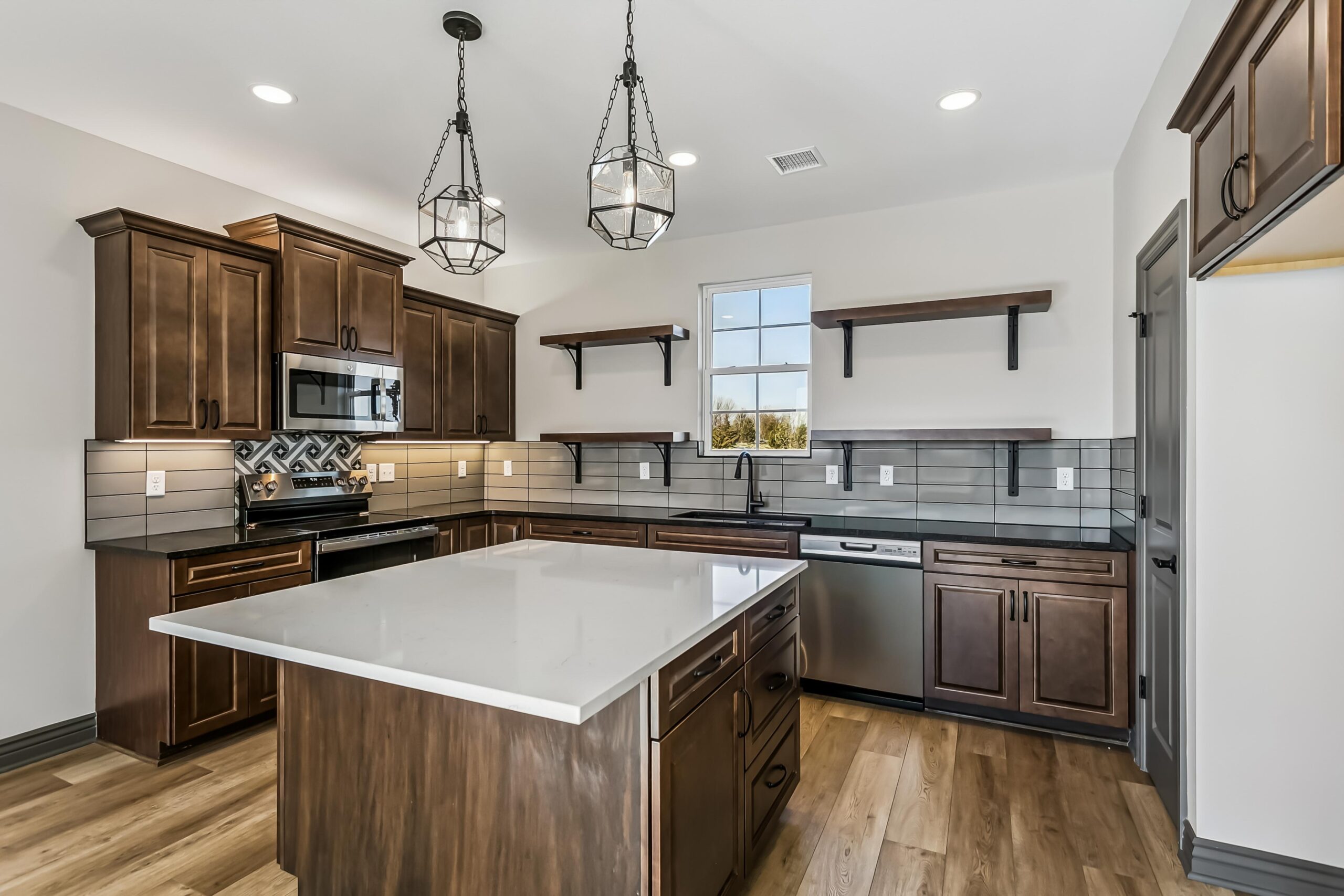 12-14105 Barn Owl St-12