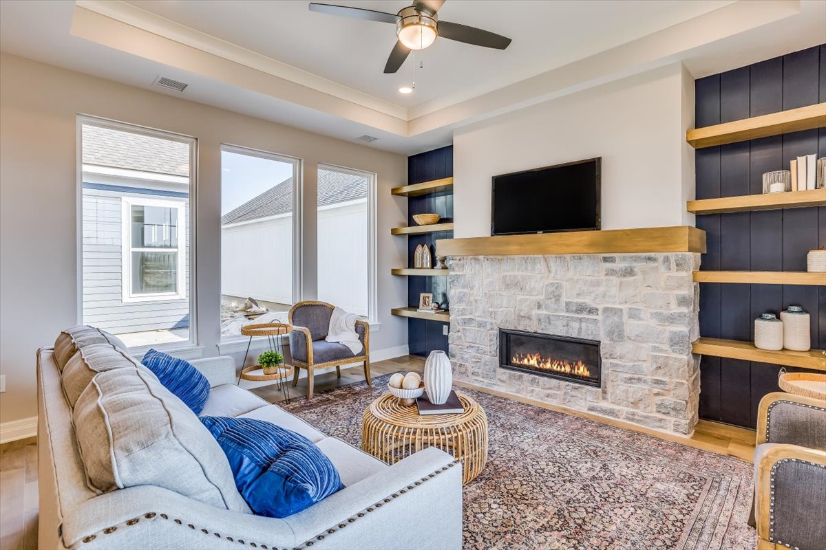 08-310 W Pepper Tree Rd-08