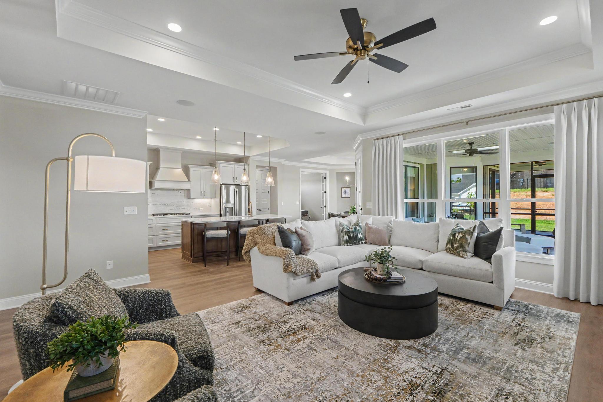 Portico Plus Model Living.Kitchen (1)
